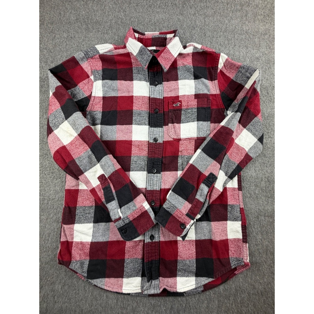 Hollister Flannel Shirt Mens Small Red Black White Plaid Long Sleeve Button Down